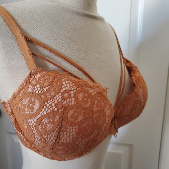 Victoria's Secret Very Sexy Push Up Underwire Tan Lace Bra Women's 36D - Picture 2 of 15